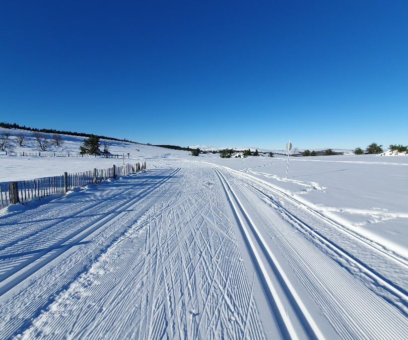 Le Domaine Nordique des Crêtes du Forez poursuit l’aventure avec Prabouré ! ❄️🤝